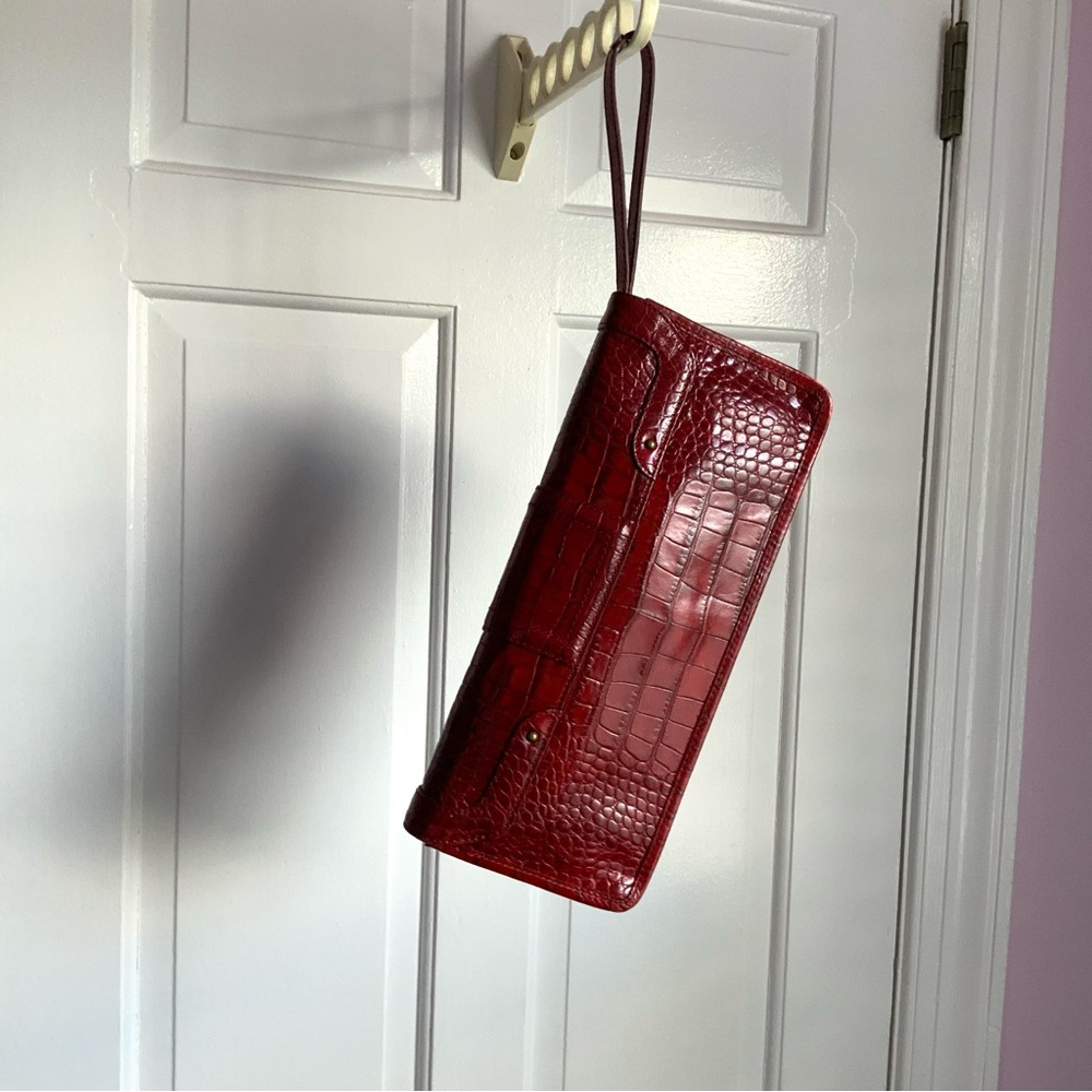 Cole Haan Elegant Red Crocodile-Embossed Leather Clutch - Picture 4 of 7